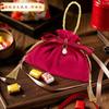 Bolsa de dulces regalo a mano portátil borla bolsa de terciopelo en stock al por mayor bolsa de dulces de boda alta calidad boda china dulce