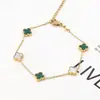 Pulsera de Trébol de Cuatro Hojas de Venta Caliente Transfronteriza para Mujer, Elegante y Versátil, de Doble Cara, con Cinco Flores, Madreperla, Acero de Titanio Antidesvanecimiento, Joyería