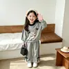 Conjunto de outono para meninas, doce e fofo, com laço, conjunto de duas peças de moletom folgado, roupas de outono da moda e estilosas para bebês