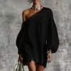 En Stock 2026 Ropa de Mujer Europea y Americana Transfronteriza Verano Nuevo Color Sólido Adorno de Encaje Hombros Descubiertos Manga Larga Vestido Casual