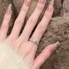 Anillo de Zirconia para Mujer, Diseño de Nicho, Lujo Ligero, Sensación de Alta Gama, Exquisito y Versátil, Anillo Abierto Elegante, Nuevo Estilo Caliente 2025