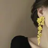 Clip de Oreja Exagerado Retro de Flor Dorada Francesa con Borla, Cuadrado Redondo de Alto Temperamento, Sin Agujero en la Oreja para Banquete, Estilo Antiguo