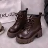 Vestido corto para niña. Botas Martens Mujer 2026 Invierno Nuevas Suela Gruesa Tacón Alto Adelgazantes Estilo Británico Retro Botines con Forro de Terciopelo