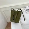Bolso Cubo Minimalista Tejido de Nicho Estilo Coreano 2026 Verano Nuevo Color Sólido Gran Capacidad Bolso de Hombro Tote para Viajar