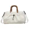 Nova bolsa de viagem de grande capacidade para mulheres, nova bolsa de natação e fitness com separação de secos e molhados, bolsa de mão para bagagem, bolsa para embarque de curta distância