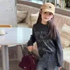 Camiseta interior casual Aimobebe para niños, gruesa, cepillado fino, antibacteriana, estampado de letras retro, manga larga, estampado integral