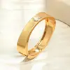 Moda Europea y Americana Simple Metal Pesado Elegante Anillo Geométrico Brillante Gota de Agua Collar Pulsera Pendientes Conjunto de Joyería para Mujeres