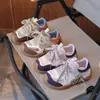 Zapatos Transpirables Forrest Gump para Niños 2026 Modelo Nuevo de Primavera para Niños Antideslizantes Suela Suave para Niñas Ligeros para Exteriores Versátiles Zapatos para Correr