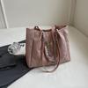 Bolsa de Verano de Gran Capacidad para Mujer Bolso de Hombro para el Trabajo Bolso Tote Elegante con Cadena Bolso de Hombro/Axila de Gama Alta Versátil