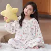 Pijama infantil, coleção primavera e outono, pijama fino de algodão com mangas compridas e estampa de nuvens para meninas, novo estilo 2026, roupa de casa popular para meninas