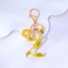 Llavero de Resina Epoxi con Letra de Margarita Amarilla, Colgante de Abeja, Colgante para Bolso, Joyería de Personalidad, Regalo, Adornos Colgantes