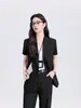 Conjunto de Dos Piezas para Mujer: Blazer Gris de Manga Corta con Cuello Pequeño de Traje y Pantalones de Traje para Verano, Viajes de Negocios, Venta al por Mayor Transfronteriza, Ropa de Trabajo
