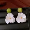 Vals Romántico~Aretes de Flor de Perla Retro Franceses Elegantes de Alta Gama Clavos Joyería para Orejas de Lujo Ligero Nicho para Mujeres