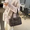 Diseño de Nicho Bolsa Portátil de Bolos para Mujeres Otoño 2025 Moda Nueva Tendencia Versátil Bolso de Hombro Único Almohada para Axilas