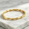 Pulsera de moda de lujo ligero transfronteriza europea y americana, chapada en oro de 18 quilates, incrustada de diamantes, no se decolora, regalo, accesorio diario