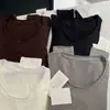 Colección Otoño/Invierno 2026 de la marca R*S estilo coreano: varias camisetas elegantes de cuello en U grande, ajustadas, para mujer