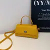 Bolsos de Mujer de Nicho Moda Primavera 2026 Bolso de Mano Retro Bolso Cuadrado Pequeño Simple Elegante Bolso de Hombro Cruzado
