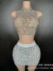 Chal sin mangas con cadena y diseño calado, Falda corta, Vestido ultra corto ajustado elástico transparente, Atuendo de actuación para desfiles
