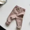 Leggings Lisos Infantis 26 Outono Novo Estilo Calça Comprida Elástica para Meninas Estilo Coreano Elegante Versátil Múltiplas Cores