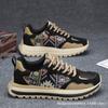 Tênis Bordados Estampados Estilo Nacional Outono e Inverno 2024 Novos Sapatos Masculinos Tendência da Moda Sapatos Esportivos Antiderrapantes Sapatos Casuais