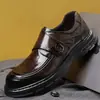 Tiktok Otoño e Invierno Nuevos de Moda Suela Blanda Negra Suela Gruesa Transpirables Versátiles Casuales para Hombre Zapatos de Cuero Estilo Británico Zapatos de Negocios