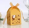Caja de dulces navideños de Amazon caja de papel cuadrada brillante hueca caja de dulces con patrón de niña pequeña hueca ventas directas de fábrica