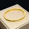 Pulseira de Aço Titânio, Fashion e Personalizada, Letras Romanas, Pulseira que Não Desbota, Pulseira Feminina Simples Coreana, Acessórios, Estilo Masculino, Estilo Europeu e Americano