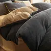 Estilo Luxo Leve Conjunto de Cama de Leite Esculpido de Quatro Peças Outono e Inverno Adicionado Lã Toque de Luxo Conjunto de Cama de Três Peças Capa de Edredom Lençol