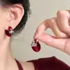 Brincos Saturno Torcidos em Forma de C com Flocagem de Agulha Prateada Brincos Coreanos de Nicho Simples Versáteis Modernos Brincos de Alta Qualidade para Mulheres