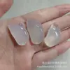 Novo Pingente de Fivela da Paz Tipo Gelo Calcedônia Branca Ágata Natural Jade Cavalo Pingente Venda por Atacado Transmissão ao Vivo Item Mais Vendido