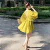 Vestido estilo francés de cuello en V con mangas abullonadas, perfecto para un look de vacaciones, nueva colección de verano 2026 para mujer, vestido de corte holgado