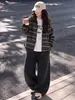 Novo conjunto de moletom com capuz listrado e calça pantalona para outono e inverno para meninas, estilo coreano, solto e casual, moderno