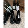 Sapatos de couro estilo britânico retrô com sola grossa para mulheres outono e inverno 2023 novos sapatos marrons com aumento de altura e camada única francesa Mary Jane