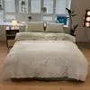 Juego de Cuatro Piezas de Gasa de Algodón Acolchado de Doble Capa con Encaje Francés, Suave y Cómodo para Dormir, Juego de Ropa de Cama de Tres Piezas para Dormitorio de Estudiantes, Sábana y Funda de Edredón