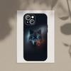 Funda para iPhone 15 con ojos dominantes de lobo.