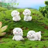 Decoración de micro paisajismo animal de dibujos animados lindo perro blanco cachorro de dibujos animados travieso accesorios de planta de resina