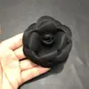 Acessório de Moda de Seda de Alta Qualidade 8cm Flor de Camélia Ultra-Resistente com Broche e Presilha Dupla Utilização