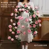 Treliças de Flores Artificiais Enroladas na Sala de Estar para Decoração, Rosas Amarelas Rosas Artificiais Arranjo em Cascata Plantas Atacado
