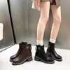 Botas Martin de tacón bajo simples estilo coreano para mujer 2026 Otoño/Invierno Nuevas Versátiles de Moda Suela Suave Adelgazantes Punta Redonda Caña Cilindro Botines Cortos