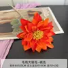 Elegante arranjo de flor dália artificial de haste única feito de fio para decoração de salão de casamento e styling de eventos