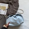 O Design do Novo Produto Deste Ano é Carteira de Couro Macio com Grafite em Relevo Bolsa Nuvem Bolsa Transversal com Corrente Moderna Versátil para Mulheres