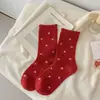 Meias Vermelhas de Ano Novo Sem Costura para Mulheres com Laço Estilo Miu e Etiqueta de Tecido Franzido, Meias de Cano Médio da Moda da Sorte