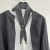 Bufanda Decorativa de Seda con Cuentas Ajustables, Bufanda Versátil Estilo Coreano para Mujer, Envoltura de Cuello para Primavera y Otoño con Diseño Floral Personalizado