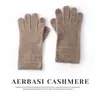 Nueva colección otoño/invierno 2026: Guantes de punto de cachemira de color liso, diseño unisex, patrón de jacquard a la moda, cálidos y aptos para uso con pantalla táctil
