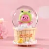 Popular Desenho Animado Homem Azul Gordo Bola de Cristal Luminosa Decoração de Mesa para Estudante Ornamentos de Resina Brinquedo Boneco Descompressão Infantil