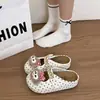 Pantuflas Baotou con cierre de velcro, pantuflas de media caña lindas y de estilo perezoso para mujer, con un diseño de lazo y lunares, adecuadas para usar en exteriores, estilo Mary Jane, suela suave, comodidad como una nube.