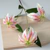 Flor de simulação lírio de 3 chamas layout de cena de casamento decoração de casa flor artificial adereços de fotografia fábrica atacado
