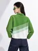 Top estilo Miyake con un diseño único, nueva colección 2026, con cuello volante, mangas murciélago, corte holgado y longitud corta que oculta el cuerpo y crea un efecto adelgazante