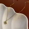 Versão coreana de aço titânio requintado pintura a óleo cor bola pingente de cachorro clavícula corrente fofo tridimensional cachorro em estilo fofo
