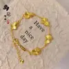 Tienda de Oro Mismo Estilo Pulsera de Calabaza Mariposa Chapada en Oro Grabada con Láser, Joyería Brillante de Trébol de Cuatro Hojas, Pulsera de Lujo Nicho, Regalo para Novia